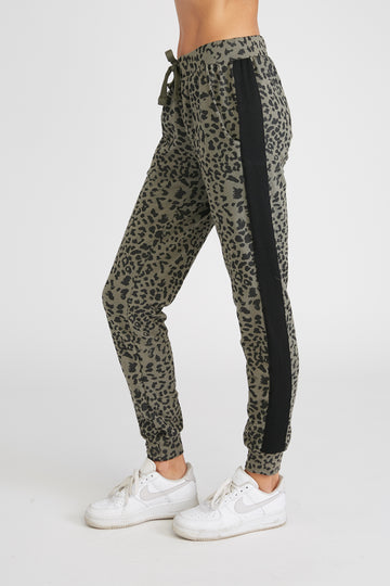 CHRLDR-LEOPARD — Flat Pocket Sweatpants