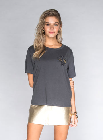 CHRLDR-STUDDED MINI SKULL STARS - Wide T-Shirt
