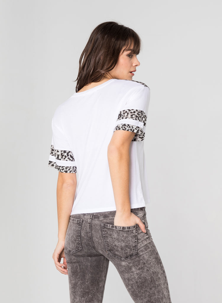 CHRLDR-GREY LEOPARD - Football T-Shirt