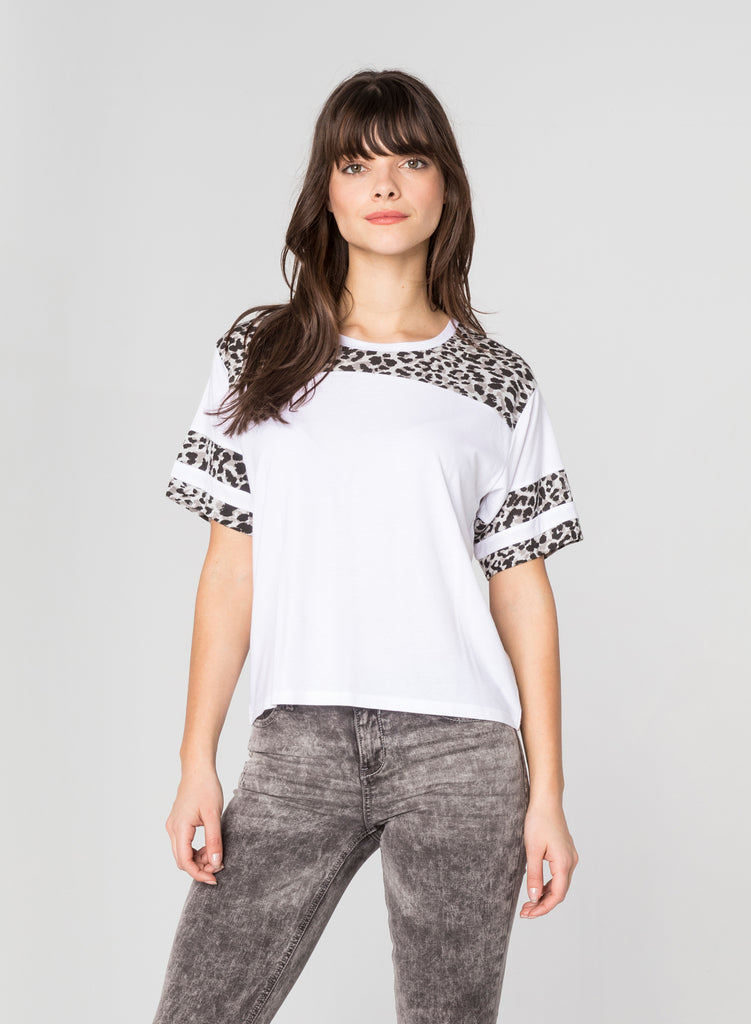 CHRLDR-GREY LEOPARD - Football T-Shirt