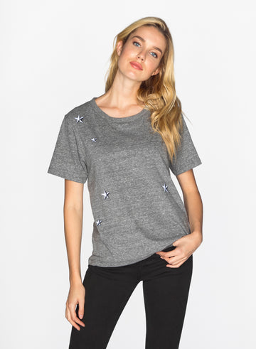 CHRLDR-RAISED STARS - Wide T-Shirt